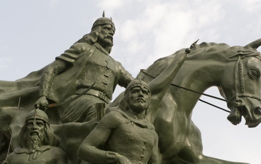 statue of Saladin in Damascus