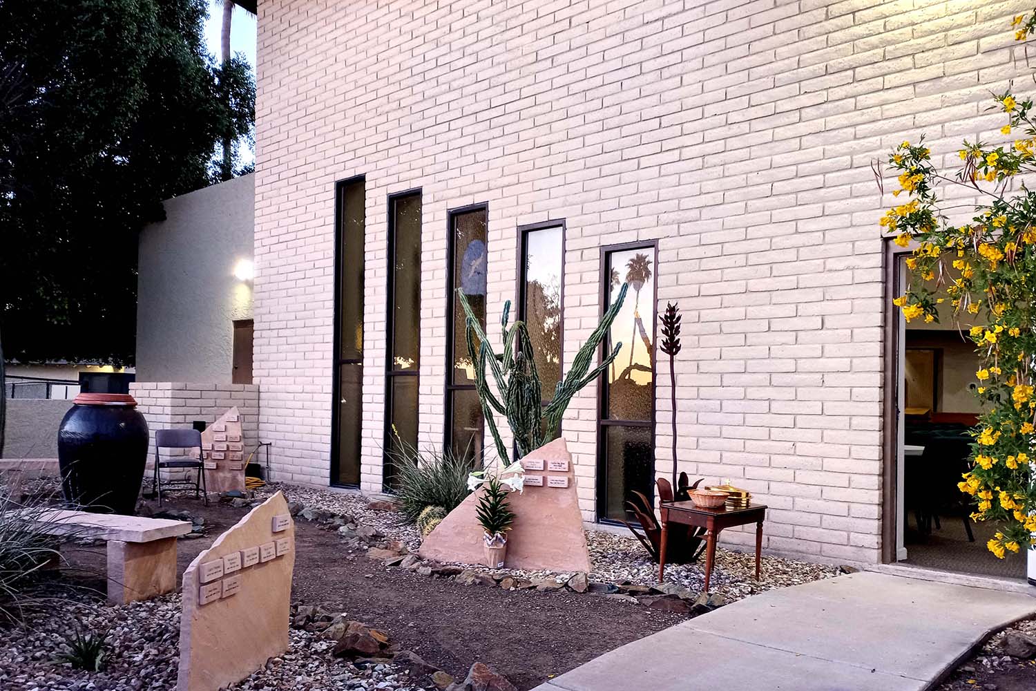 Interior of University Lutheran Church, Tempe